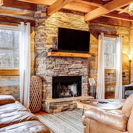 Spacious Gatlinburg Cabin With Hot Tub And Game Room! Dış mekan fotoğraf