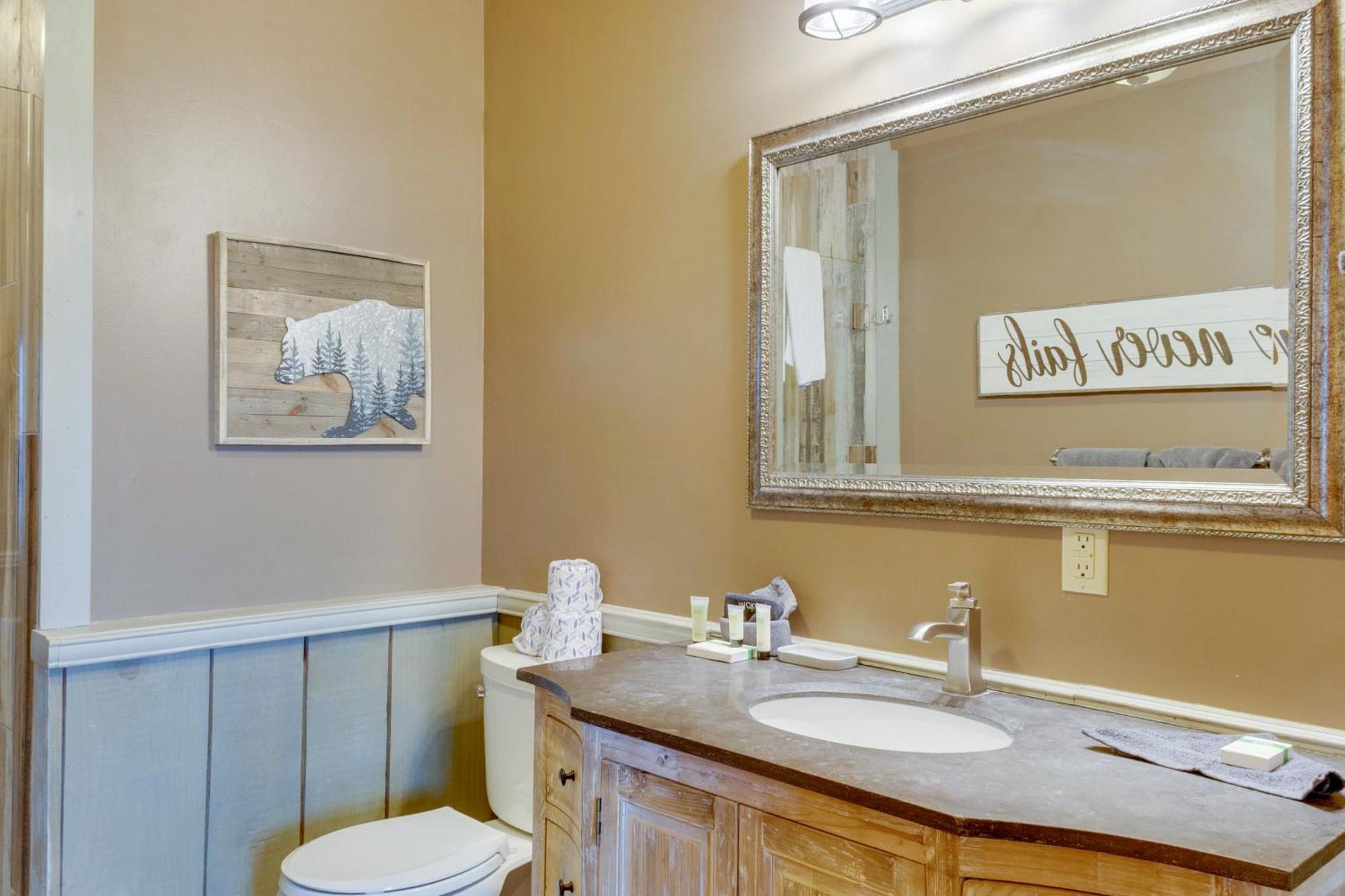 Spacious Gatlinburg Cabin With Hot Tub And Game Room! Dış mekan fotoğraf