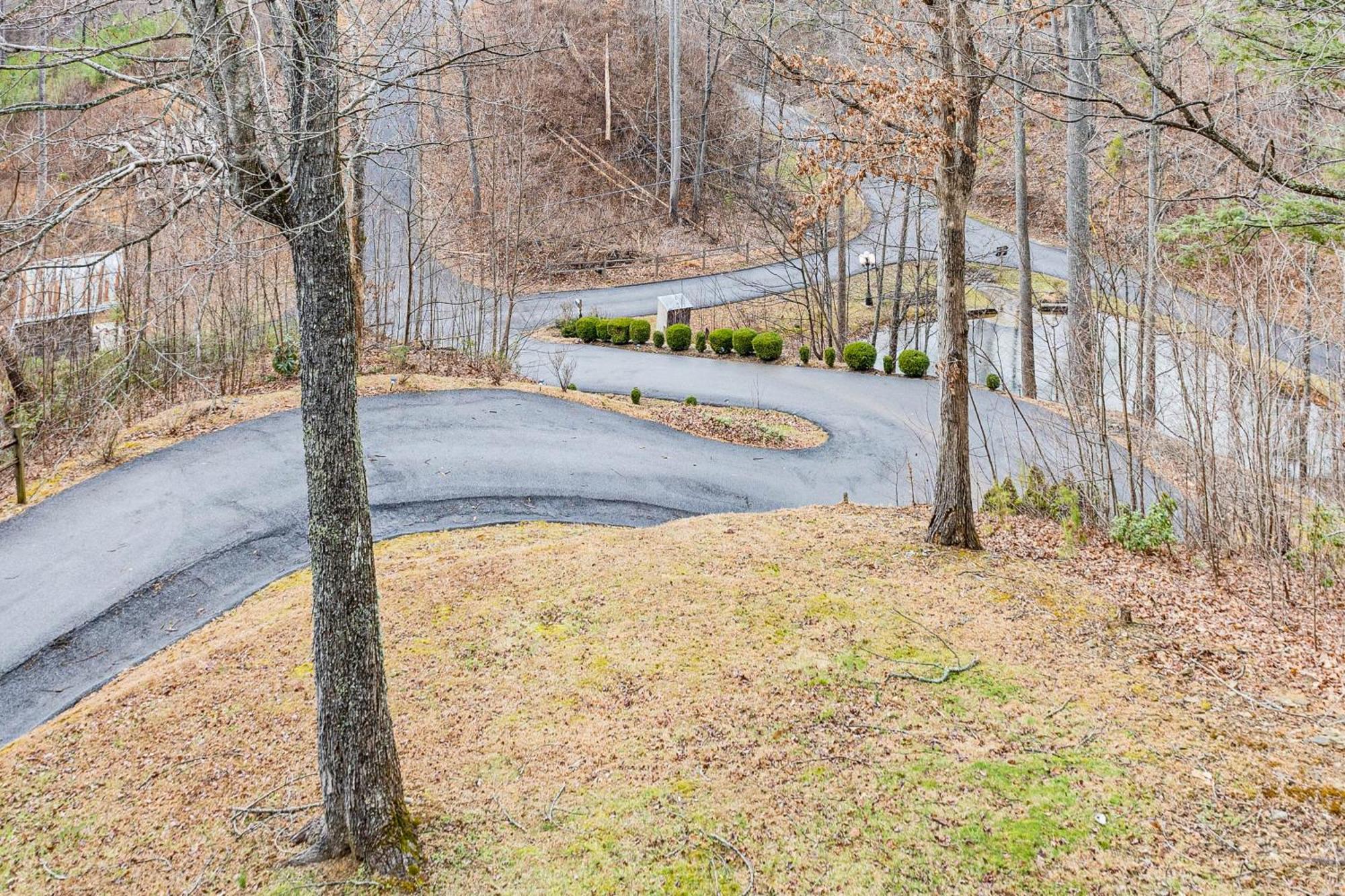 Spacious Gatlinburg Cabin With Hot Tub And Game Room! Dış mekan fotoğraf