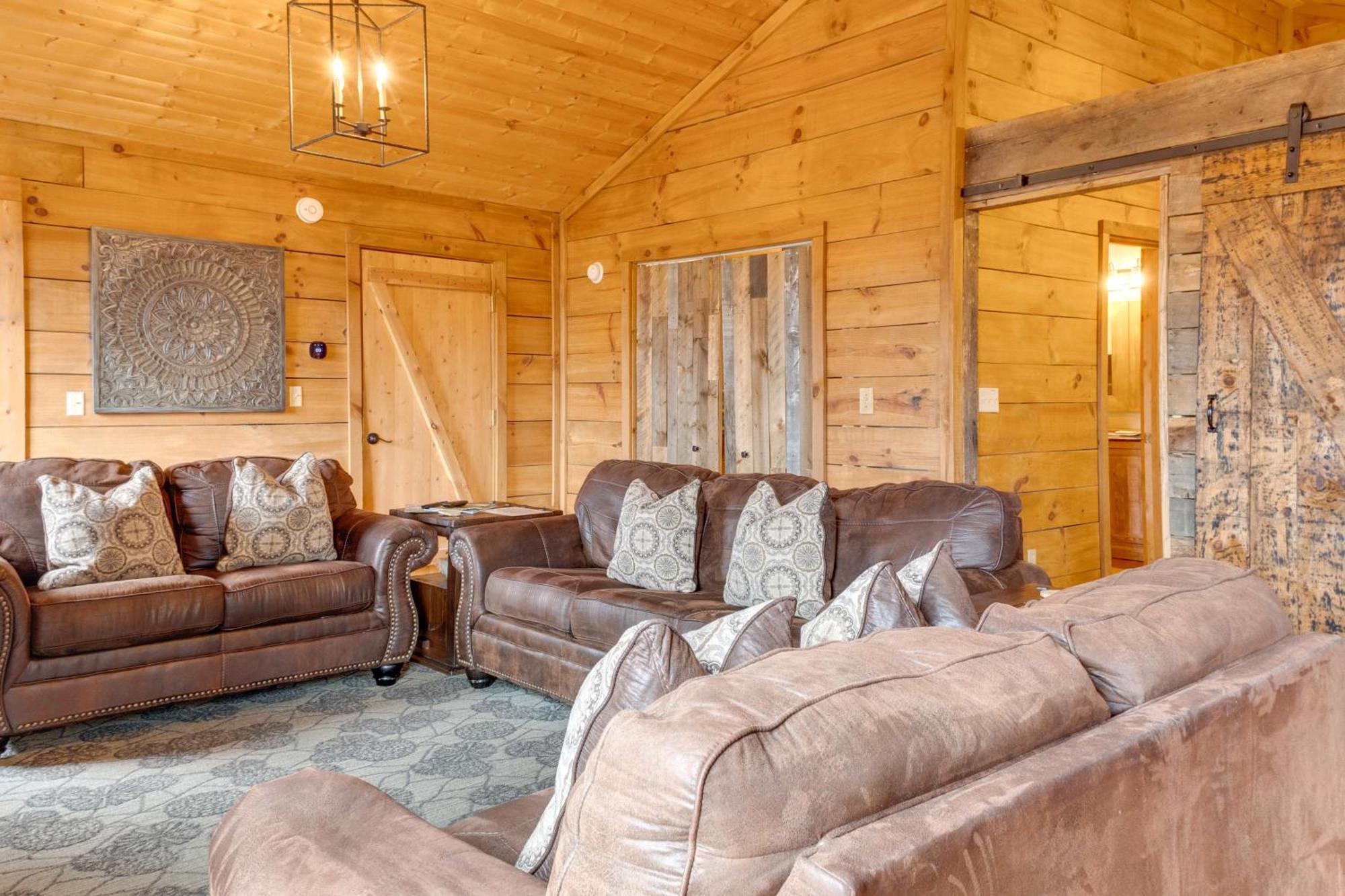Spacious Gatlinburg Cabin With Hot Tub And Game Room! Dış mekan fotoğraf
